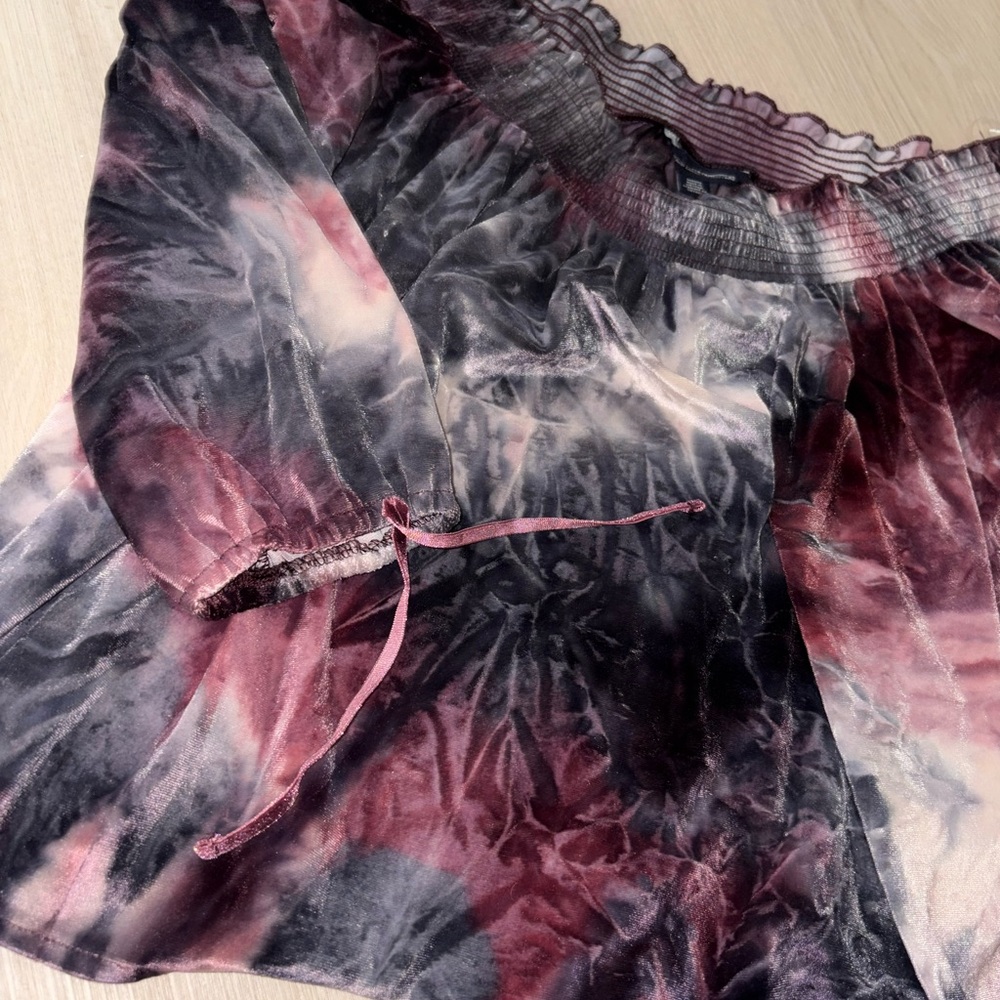 Velvet Tie-Dye Off-Shoulder Top - Picture 3 of 3